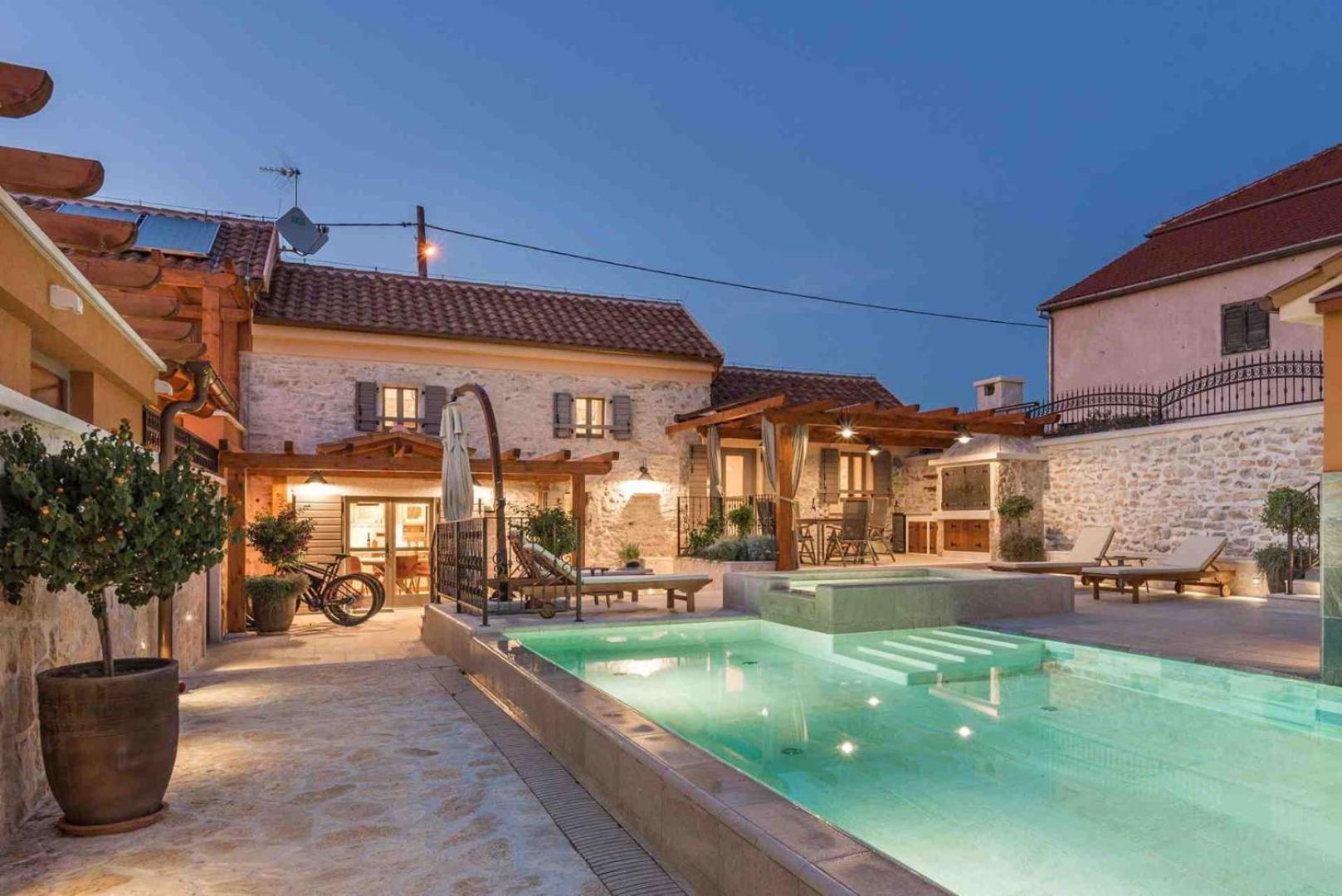 Luxury Villa Finessa Skradin 2 With Heated Pool, Jacuzzi And Sauna Zewnętrze zdjęcie