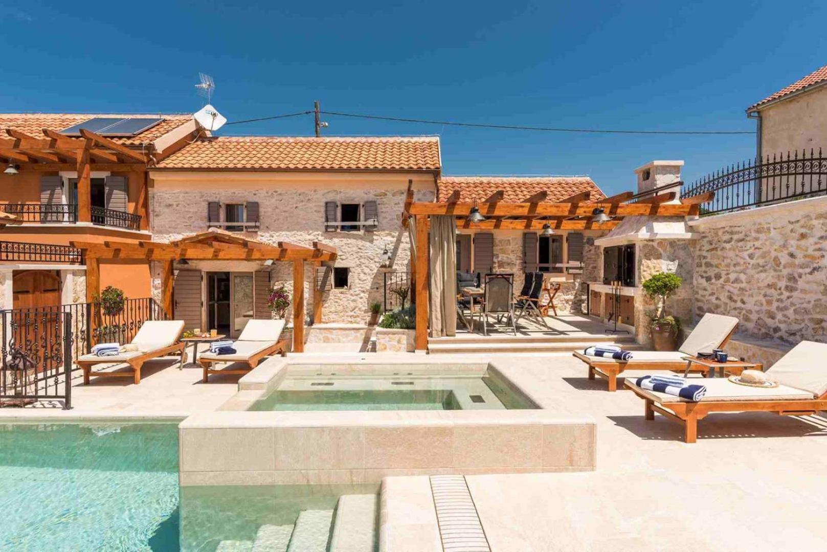 Luxury Villa Finessa Skradin 2 With Heated Pool, Jacuzzi And Sauna Zewnętrze zdjęcie