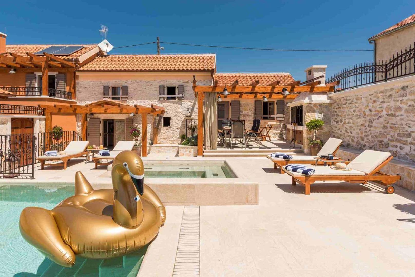 Luxury Villa Finessa Skradin 2 With Heated Pool, Jacuzzi And Sauna Zewnętrze zdjęcie