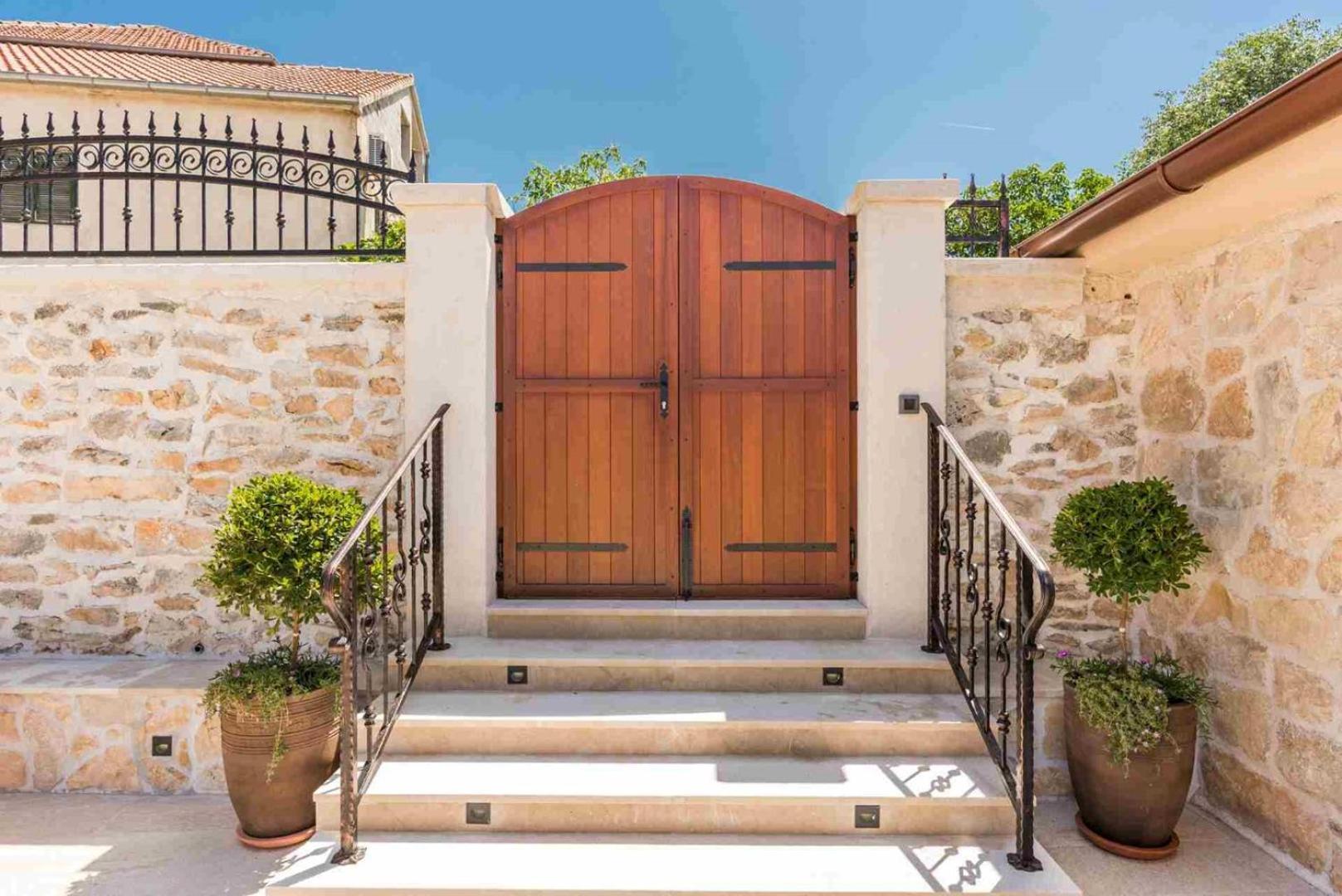 Luxury Villa Finessa Skradin 2 With Heated Pool, Jacuzzi And Sauna Zewnętrze zdjęcie