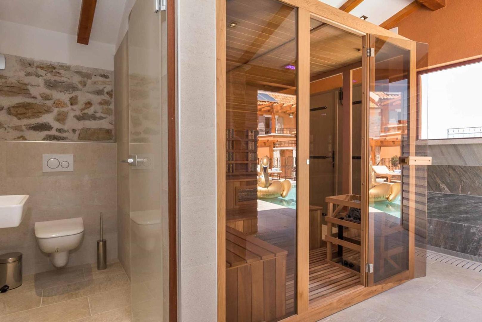 Luxury Villa Finessa Skradin 2 With Heated Pool, Jacuzzi And Sauna Zewnętrze zdjęcie