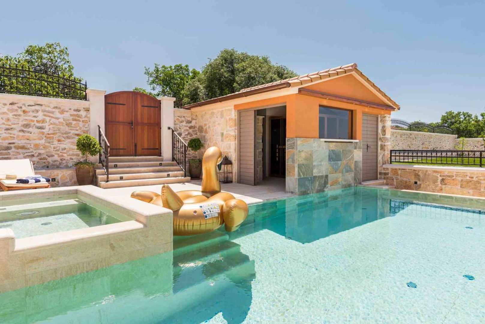 Luxury Villa Finessa Skradin 2 With Heated Pool, Jacuzzi And Sauna Zewnętrze zdjęcie
