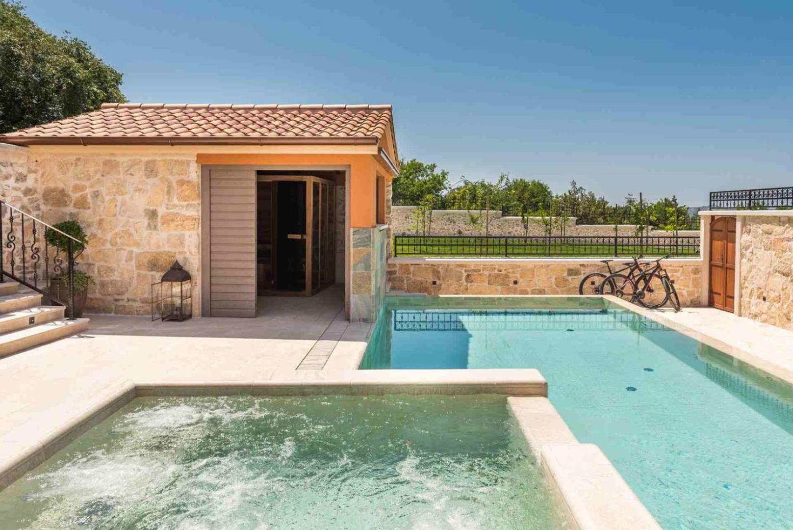 Luxury Villa Finessa Skradin 2 With Heated Pool, Jacuzzi And Sauna Zewnętrze zdjęcie