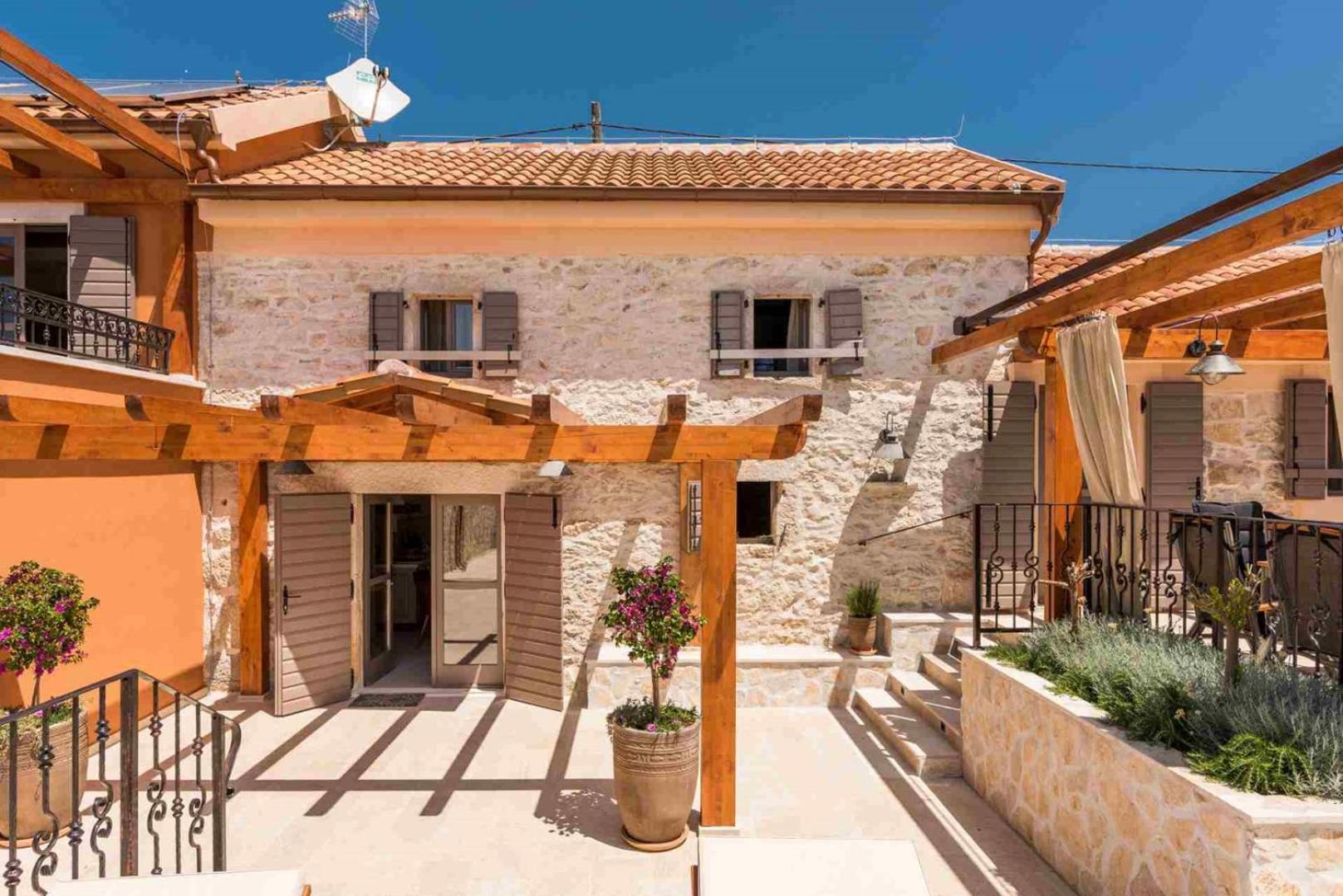 Luxury Villa Finessa Skradin 2 With Heated Pool, Jacuzzi And Sauna Zewnętrze zdjęcie