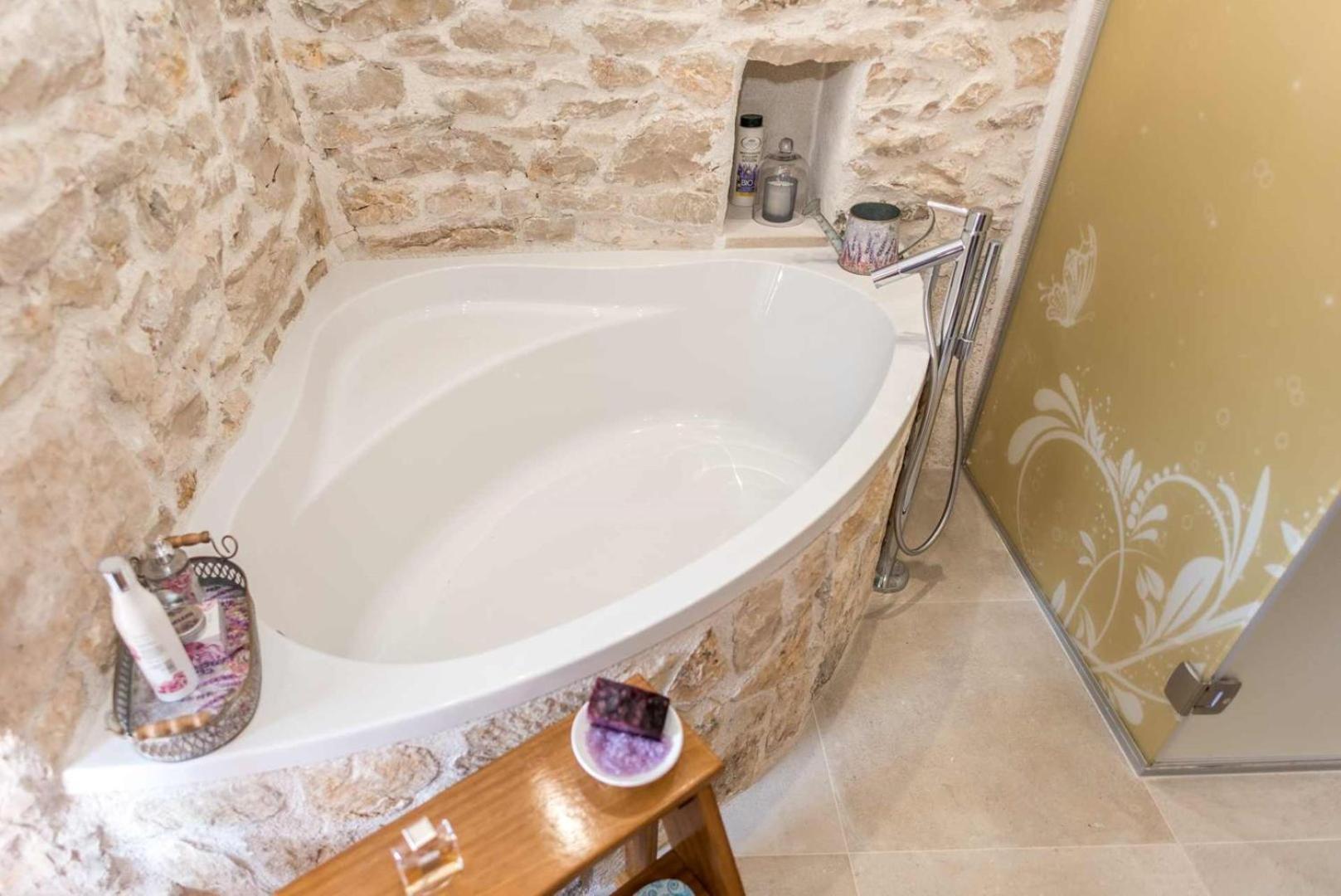 Luxury Villa Finessa Skradin 2 With Heated Pool, Jacuzzi And Sauna Zewnętrze zdjęcie